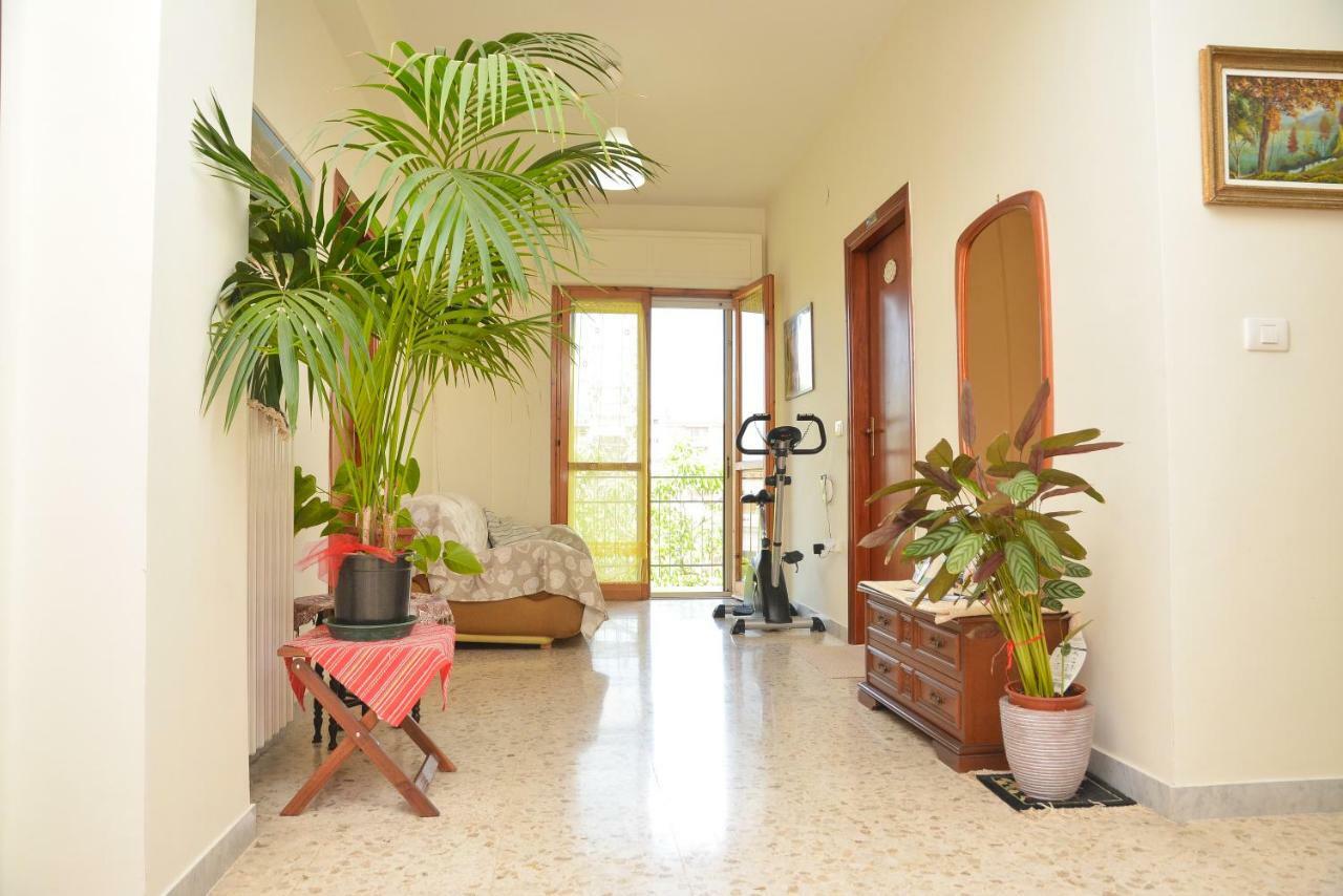Lian Room B&B Казерта Екстер'єр фото